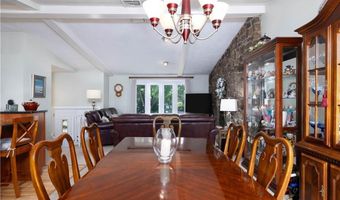 184 Vallette St, Cranston, RI 02920