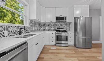 1228 Alton St, Alton, IL 62002