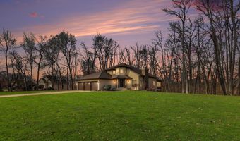 2011 Knollpoint Dr NE, Ada, MI 49301
