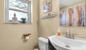 8216 Mackenzie Rd, Affton, MO 63123