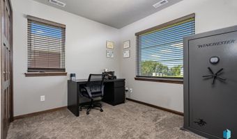 38 N 6th St, Baltic, SD 57003