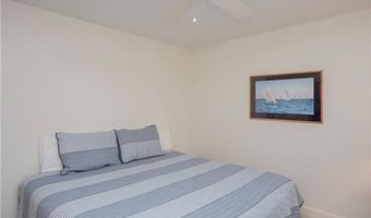 318 Corey Ln 318, Middletown, RI 02842