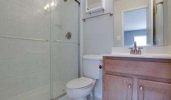 304- F HILLTOP Ln, Annapolis, MD 21403