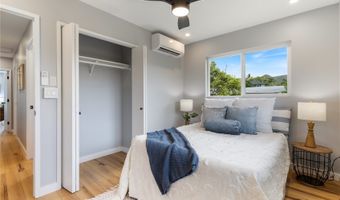 614 Kalolina St A, Kailua, HI 96734