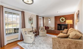 288 W Maplemere Rd, Amherst, NY 14221