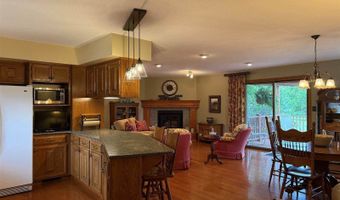 841 Country Club Dr, Akron, IA 51001