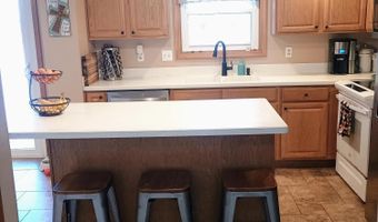 304 S Locust St, Arcanum, OH 45304