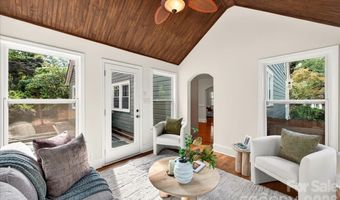 1333 Woodland Dr, Charlotte, NC 28205