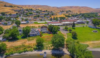 407 1st St, Asotin, WA 99402