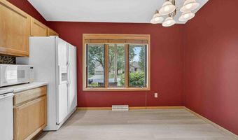 626 Samuel Dr, Madison, WI 53717