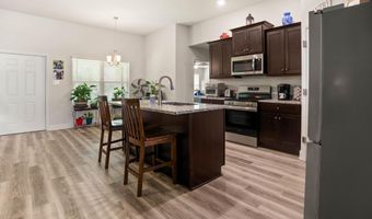 6285 Emerald Lk Dr, Biloxi, MS 39532