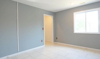 396 N Main St, Barnegat, NJ 08005