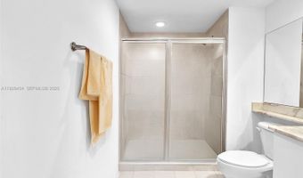 18800 NE 29th Ave 822, Aventura, FL 33180