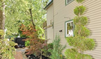 58 Milford St, Bangor, ME 04401