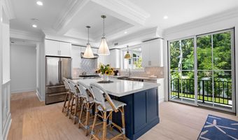 27 THIRD St, Beach Haven, NJ 08008