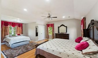 14 Longbrook Dr, Cumberland, RI 02864