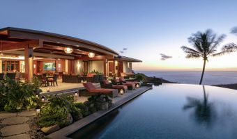 81-555 KAIUE St, Kealakekua, HI 96750