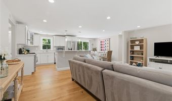 1864 Flat River Rd, Coventry, RI 02816