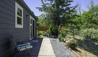 45 Brooks Ln, Ashland, OR 97520