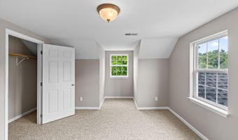 11134 London Ln, Apison, TN 37302