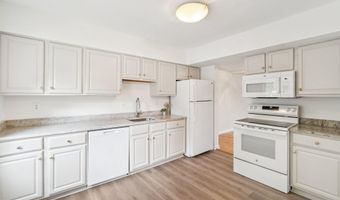 4906 VAN WALBEEK Pl, Annandale, VA 22003