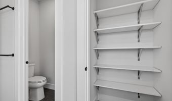 881 N MANCHESTER St, Arlington, VA 22205