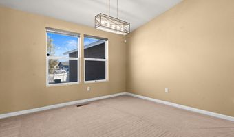 111 Shadow Mountain Dr, Fernley, NV 89408