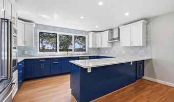 2123 N EARLEY St, Alexandria, VA 22302
