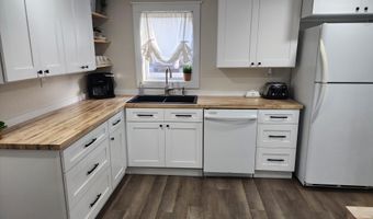 1100 N Mansfield Rd, Ava, MO 65608