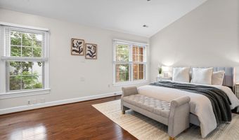 7822 ORACLE Pl, Potomac, MD 20854