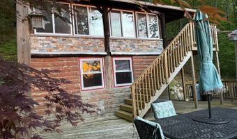 57 Lakeside Dr, Alloway, NJ 07461