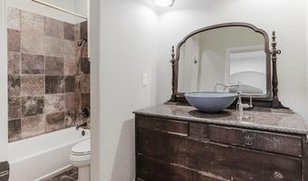 7937 Walnut Dr, Alvarado, TX 76009