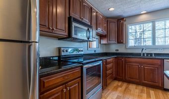 177 6Th St, Dover, NH 03820