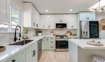 506 Bayview Dr, Aptos, CA 95003