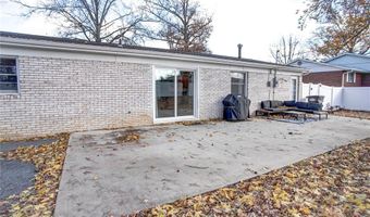 4404 Briarcliff Dr, Alton, IL 62002