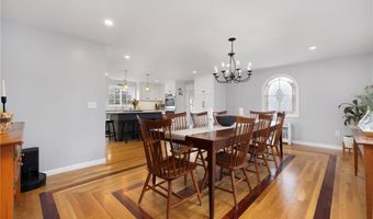 14 Hulls Ct, Jamestown, RI 02835