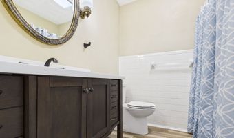 2208 E Cross St, Anderson, IN 46012