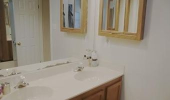 7815 MORNING GLEN Ln, Alexandria, VA 22315