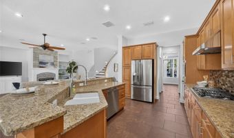 824 ISLEBAY Dr, Apollo Beach, FL 33572
