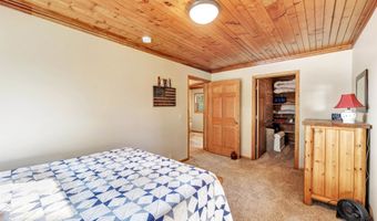 N1575 SILVER CANOE Road, Keshena, WI 54135