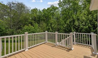 60 Lady Slipper Ln, Chester, NH 03036