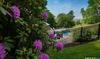 11 Whippoorwill Rd, Bethel, CT 06801