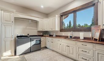29 WHITE POINT Rd, Cora, WY 82925