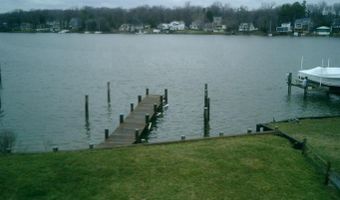 1330 WASHINGTON Dr, Annapolis, MD 21403