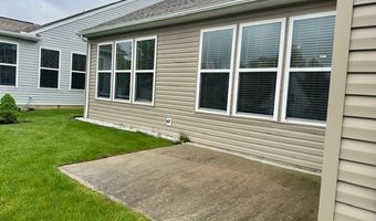 522 Heritage Woods Dr, Akron, OH 44321