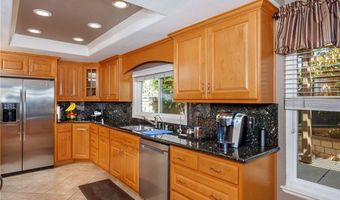 6111 E Calle Pantano, Anaheim, CA 92807