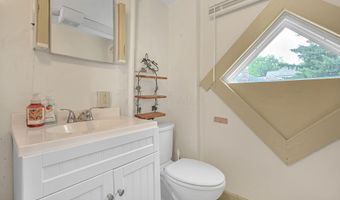 226 W Union St, Athens, OH 45701