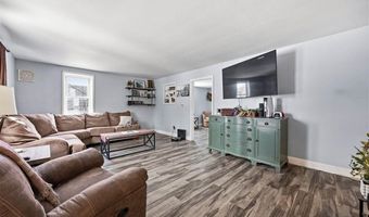 410 6th Ave, Amana, IA 52203
