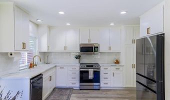 15 Parisville, Aliso Viejo, CA 92656