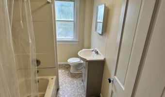 2011 7th Ave, Altoona, PA 16602
